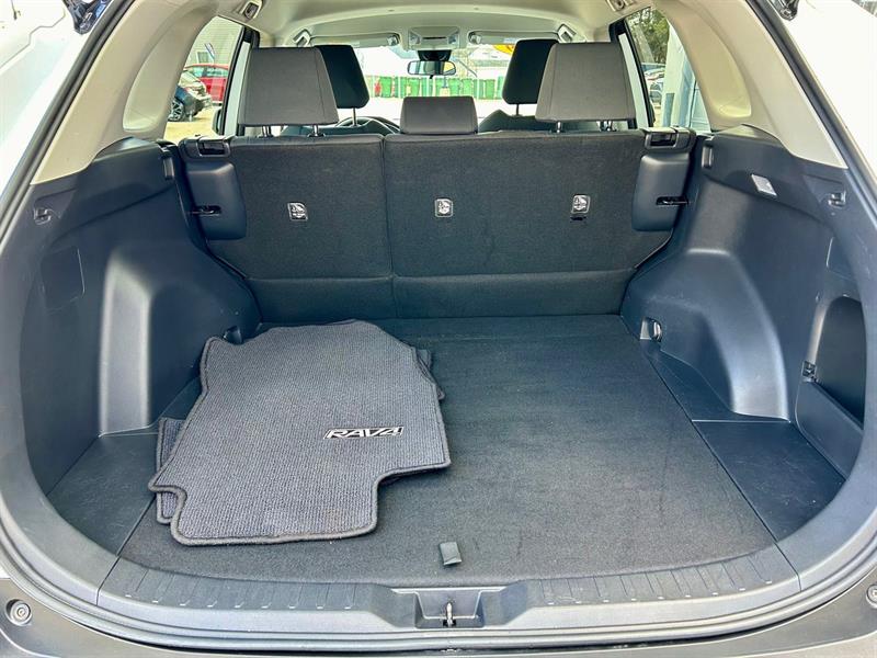 Toyota RAV4 12