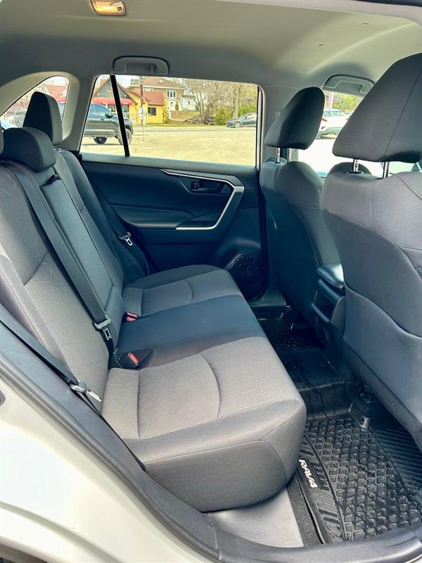 Toyota RAV4 13