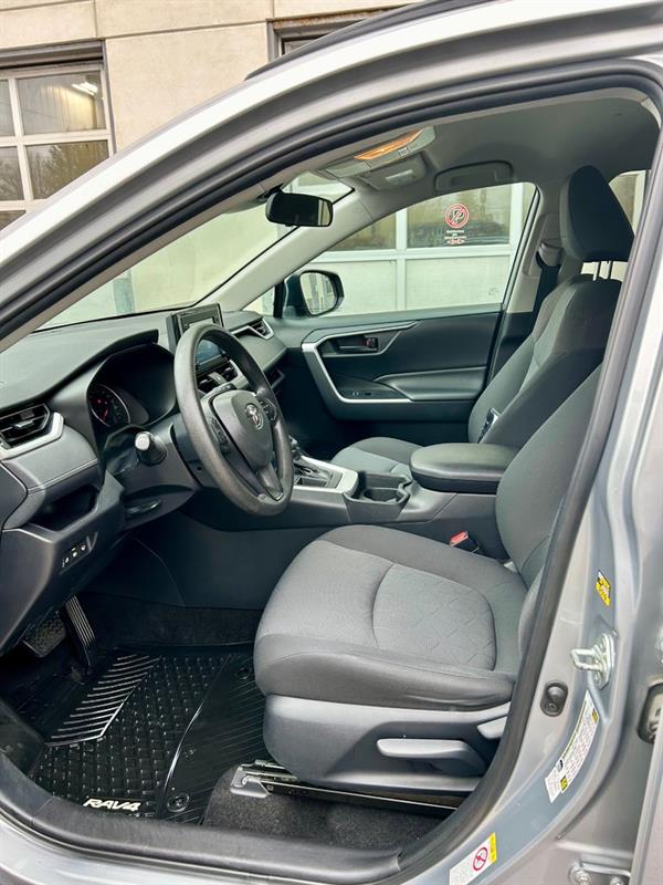 Toyota RAV4 10