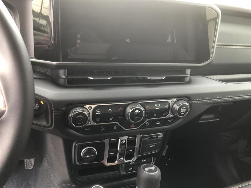 jeep Wrangler 2024 - 11