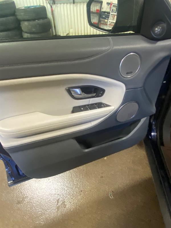 Land Rover Range Rover Evoque 11