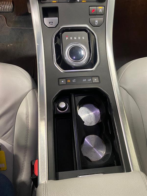 Land Rover Range Rover Evoque 21