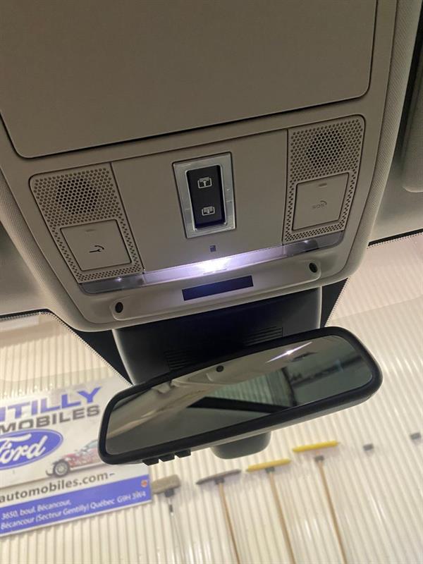 Land Rover Range Rover Evoque 24