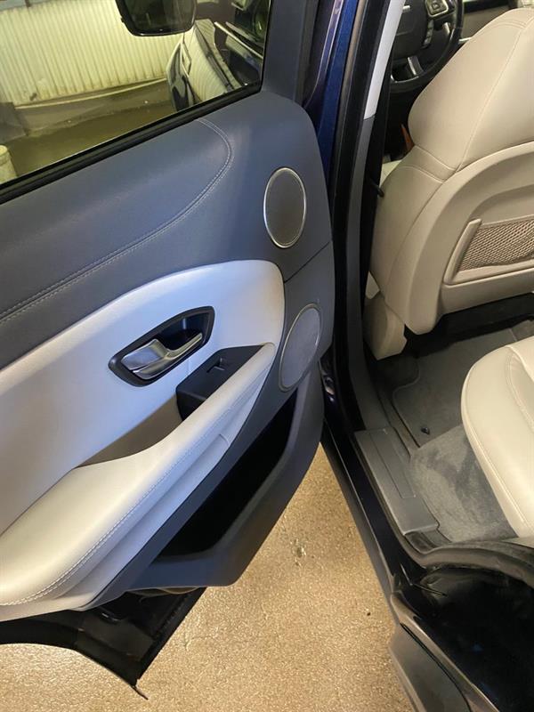 Land Rover Range Rover Evoque 28