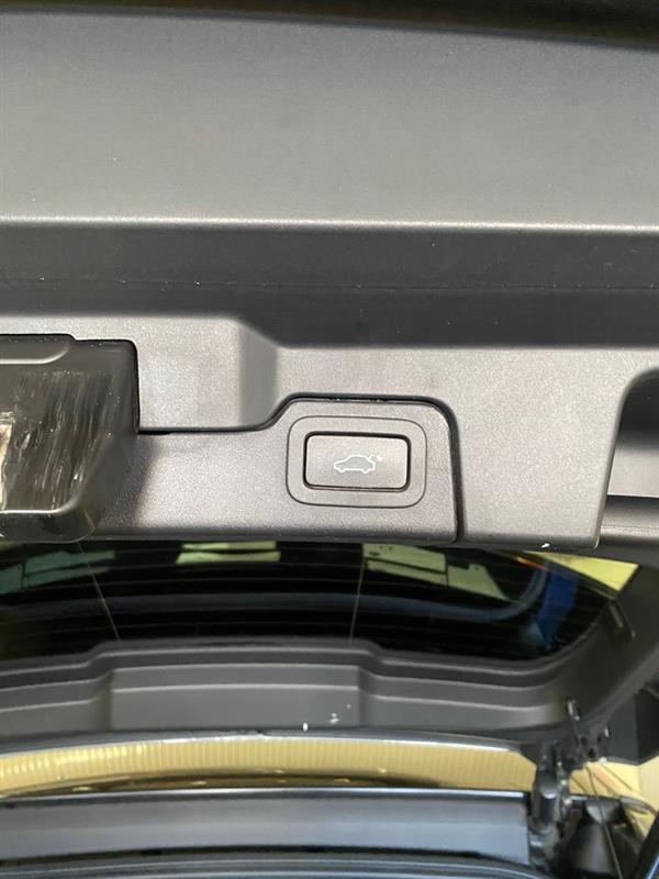 Land Rover Range Rover Evoque 29