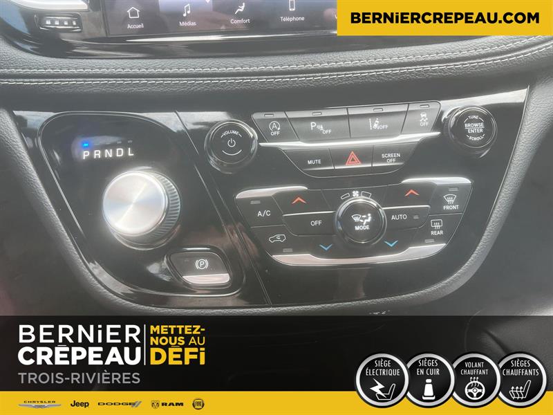 Chrysler Pacifica 14