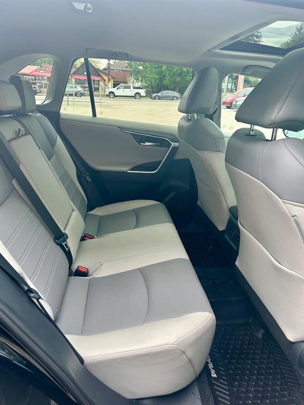 Toyota RAV4 10
