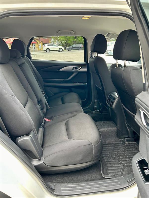 Mazda CX-9 12