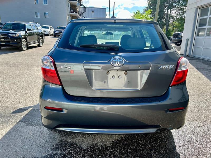 Toyota Matrix 6