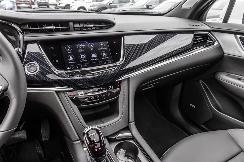 Cadillac XT 24