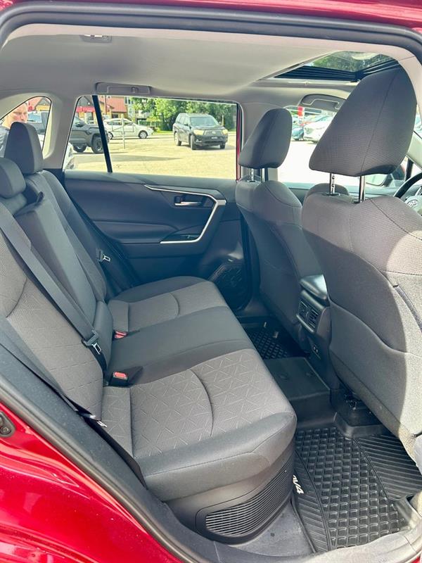 Toyota RAV4 13