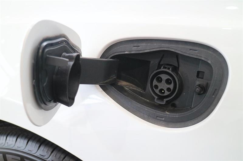 chrysler Pacifica Hybrid 2024 - 7