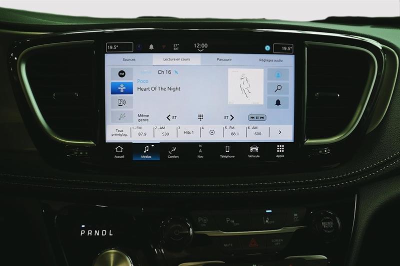 chrysler Pacifica Hybrid 2024 - 25