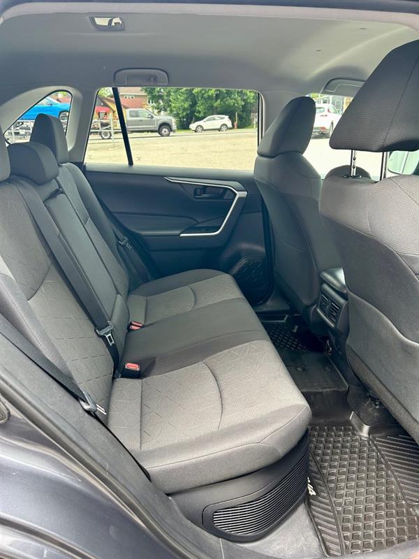 Toyota RAV4 13
