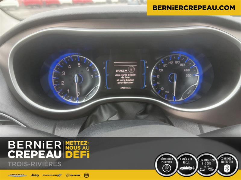 Chrysler Pacifica 11