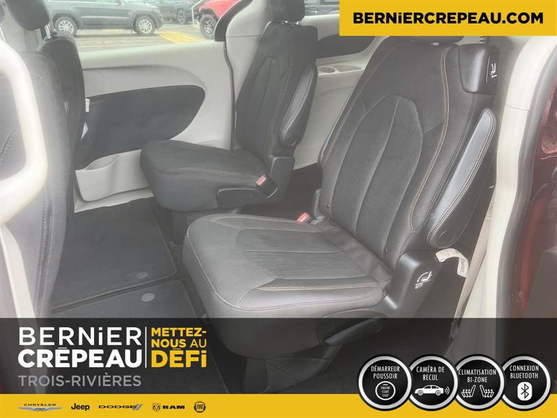 Chrysler Pacifica 15