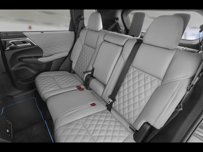 mitsubishi Outlander Plug-In Hybrid 2024 - 3