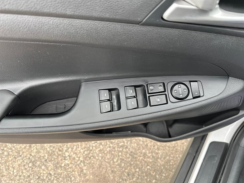 Hyundai Tucson 12