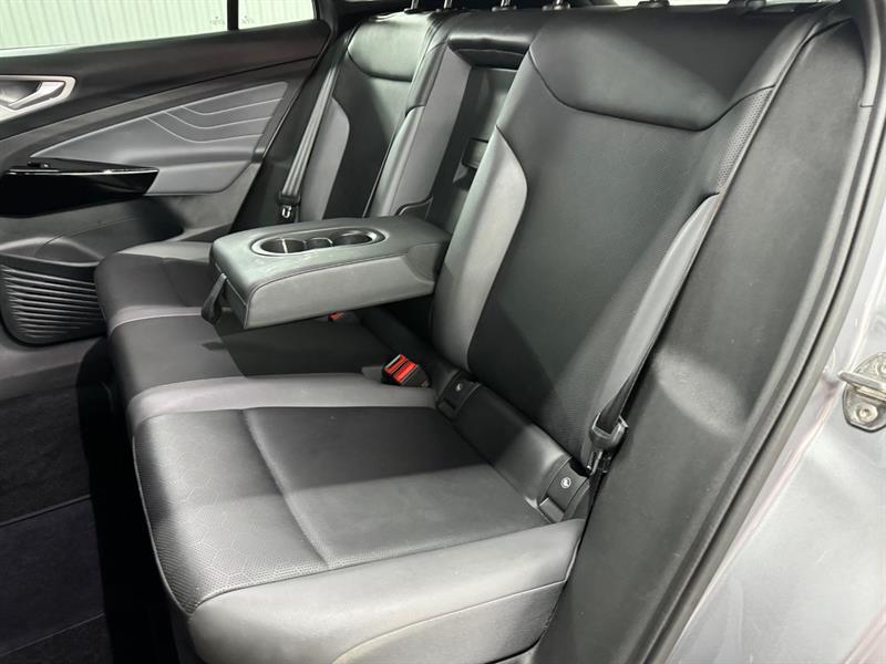 2023 Volkswagen ID.4 - Image 11