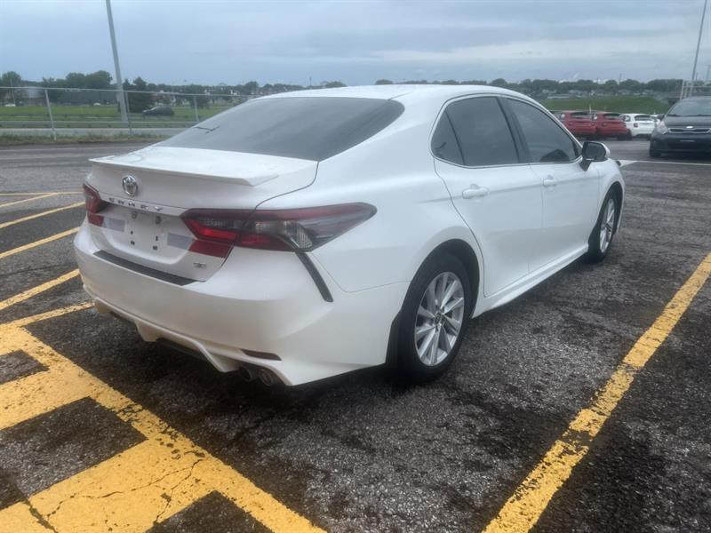 Toyota Camry 2