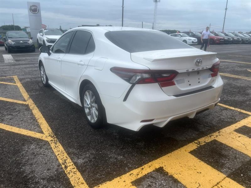 Toyota Camry 3