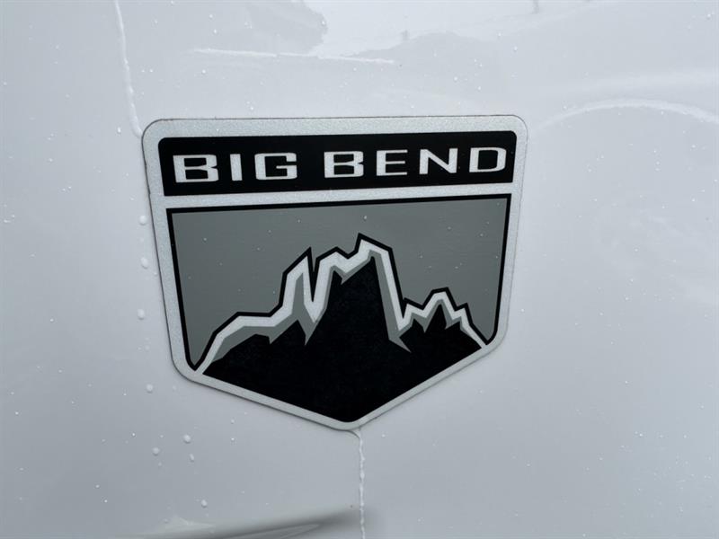 Ford Bronco 26