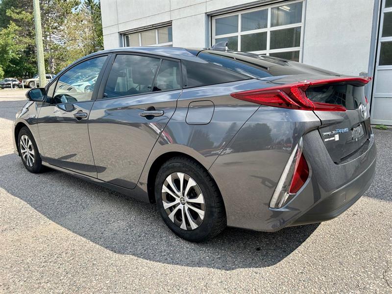Toyota Prius Prime 7