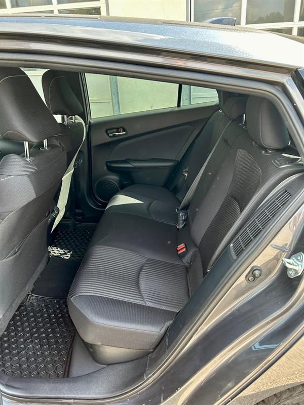 Toyota Prius Prime 11