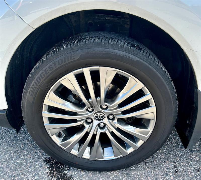 Toyota Venza 10
