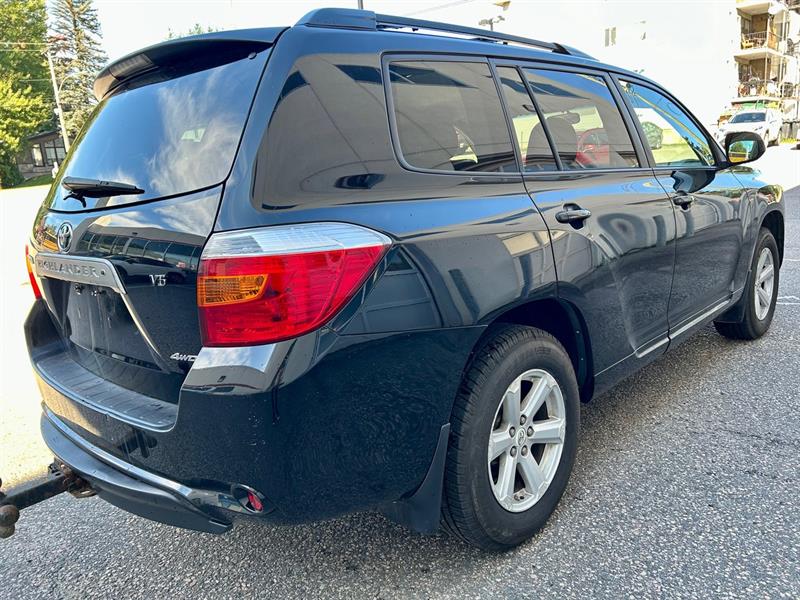 Toyota Highlander 4