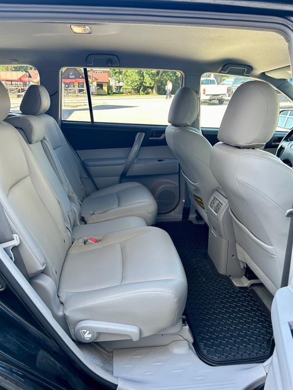 Toyota Highlander 13