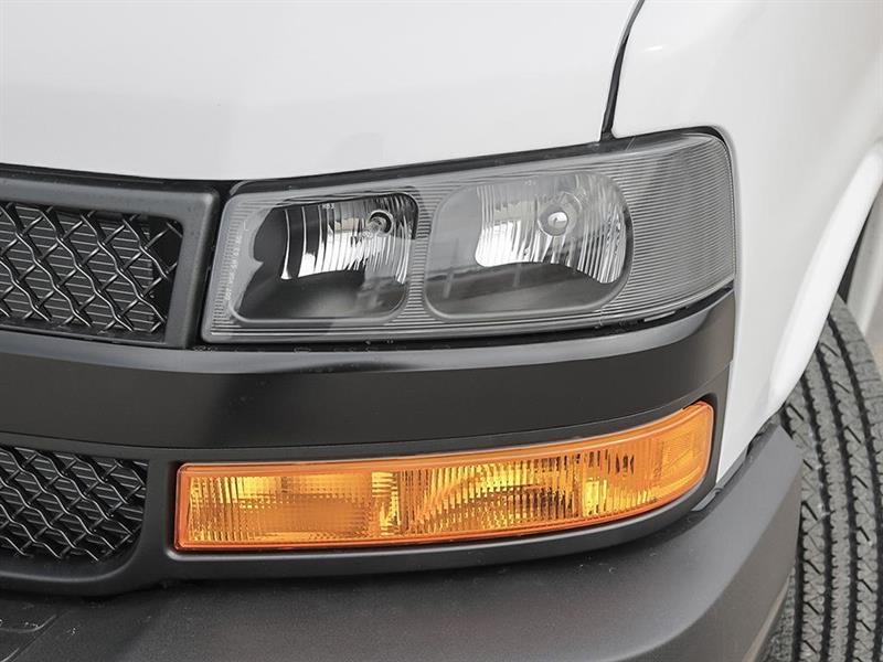 chevrolet Express Cargo 2500 2024 - 12