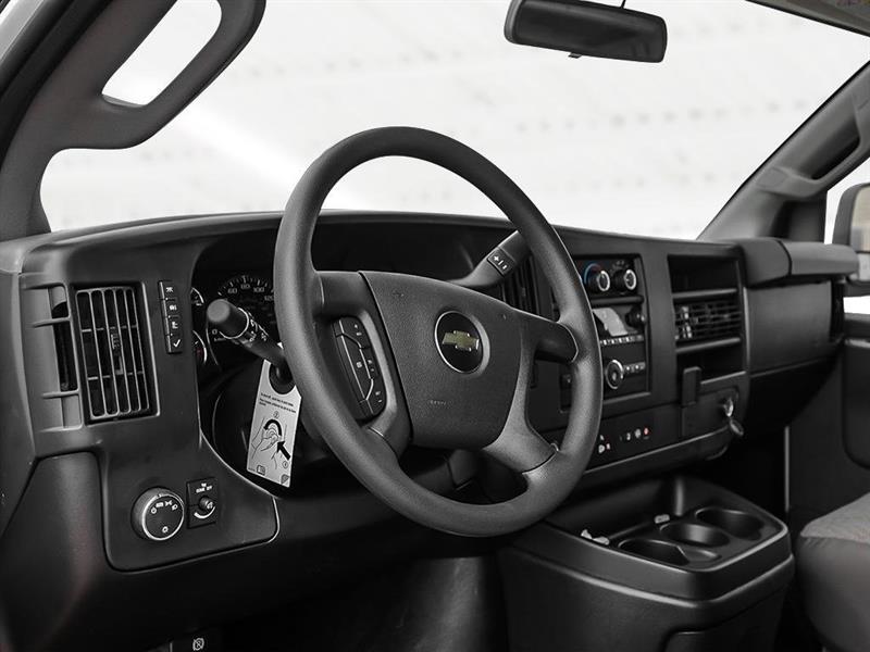 chevrolet Express Cargo 2500 2024 - 14