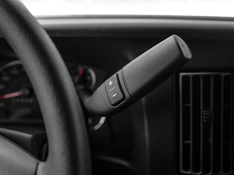 chevrolet Express Cargo 2500 2024 - 19