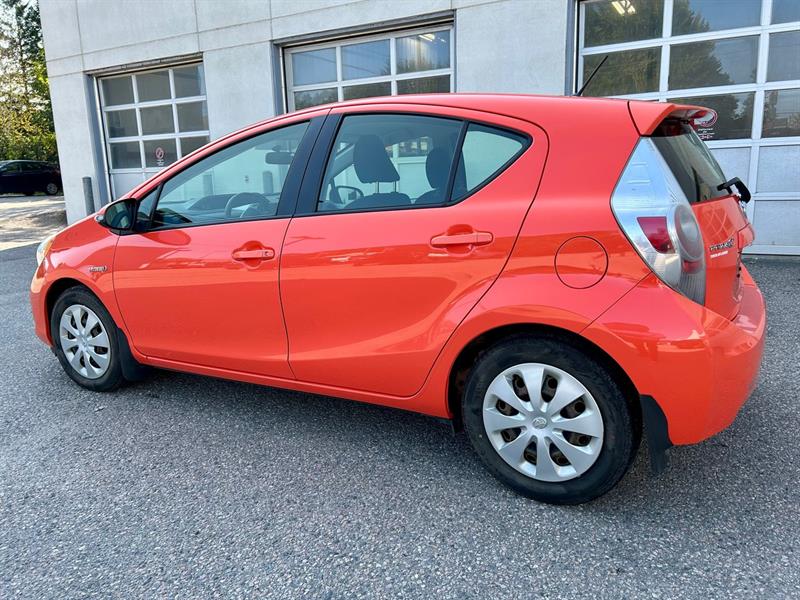 Toyota Prius C 8