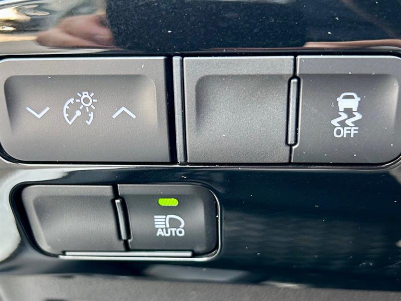 Toyota Prius Prime 18