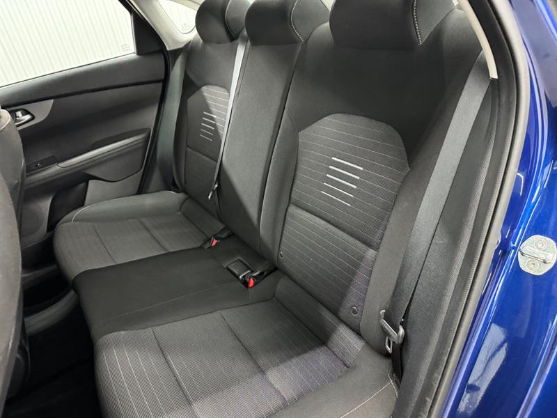 kia Forte 2020 - 10