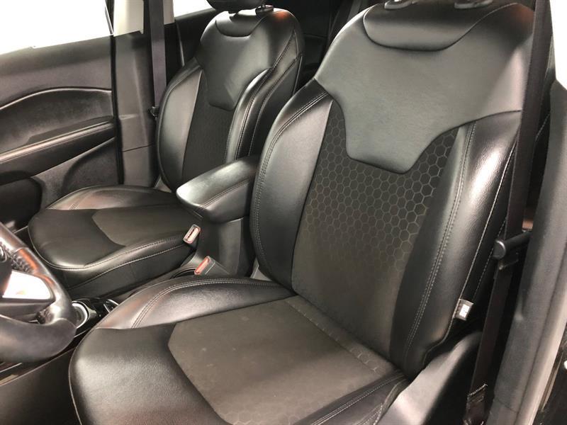 2020 Jeep Compass - Image 11