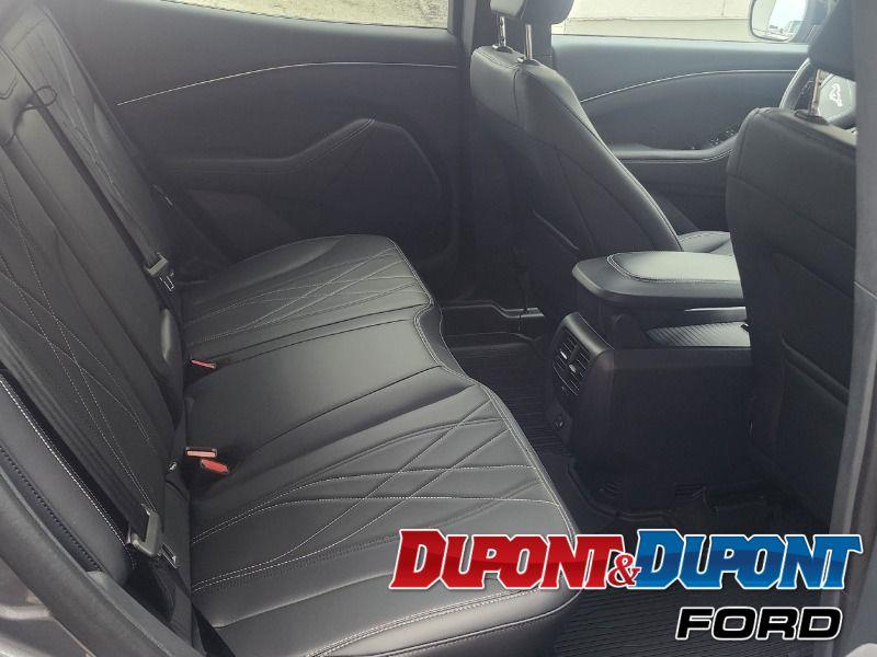 Ford Mustang Mach-e 32