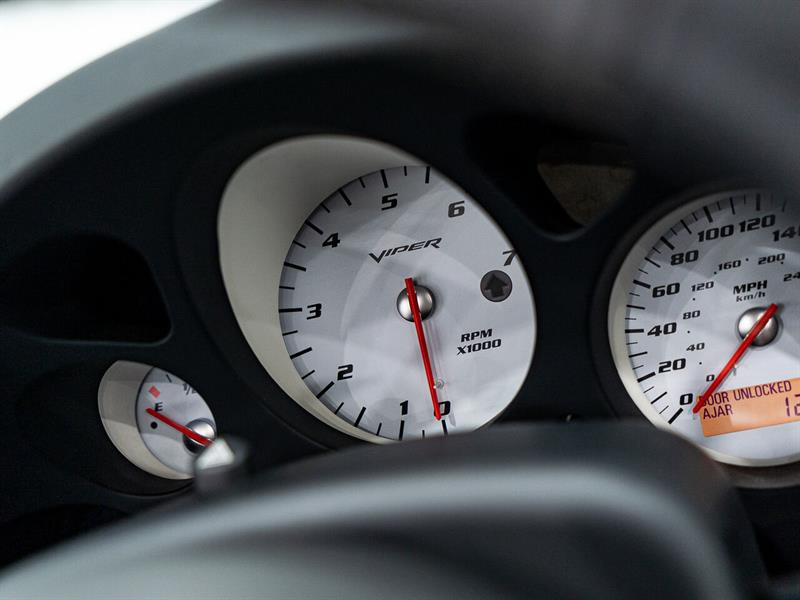 Dodge Viper 40