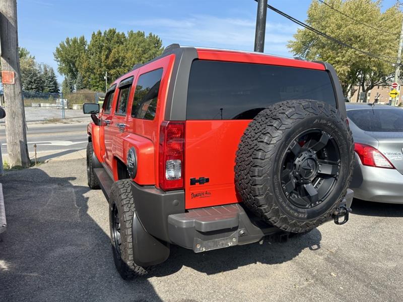 Hummer H3 4