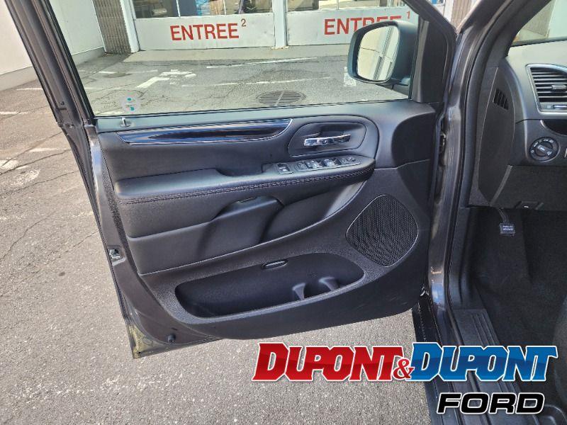 Dodge Grand Caravan 9