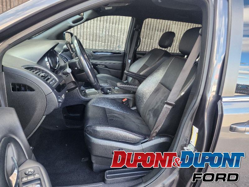 Dodge Grand Caravan 11