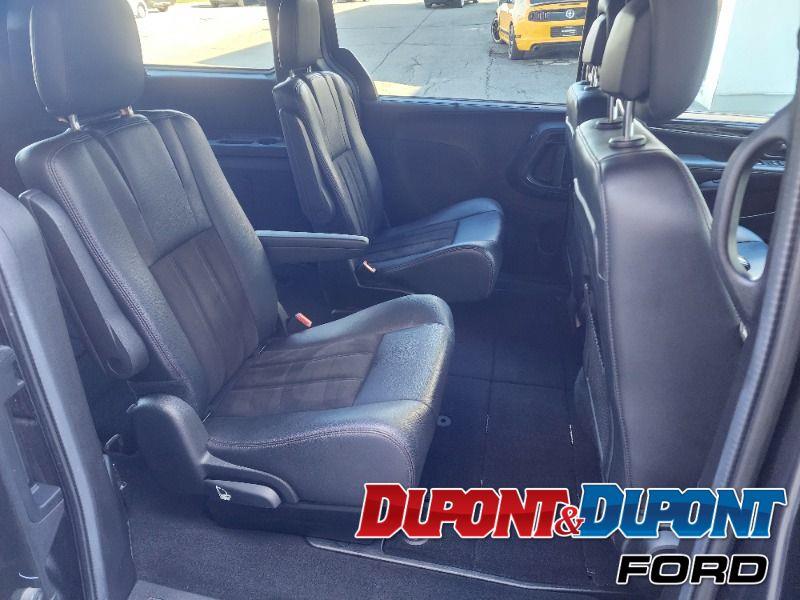 Dodge Grand Caravan 34