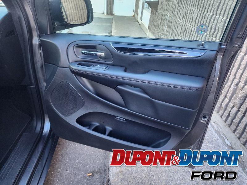 Dodge Grand Caravan 35