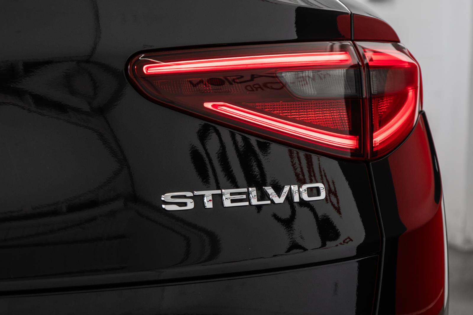 alfa romeo Stelvio 2018 - 19