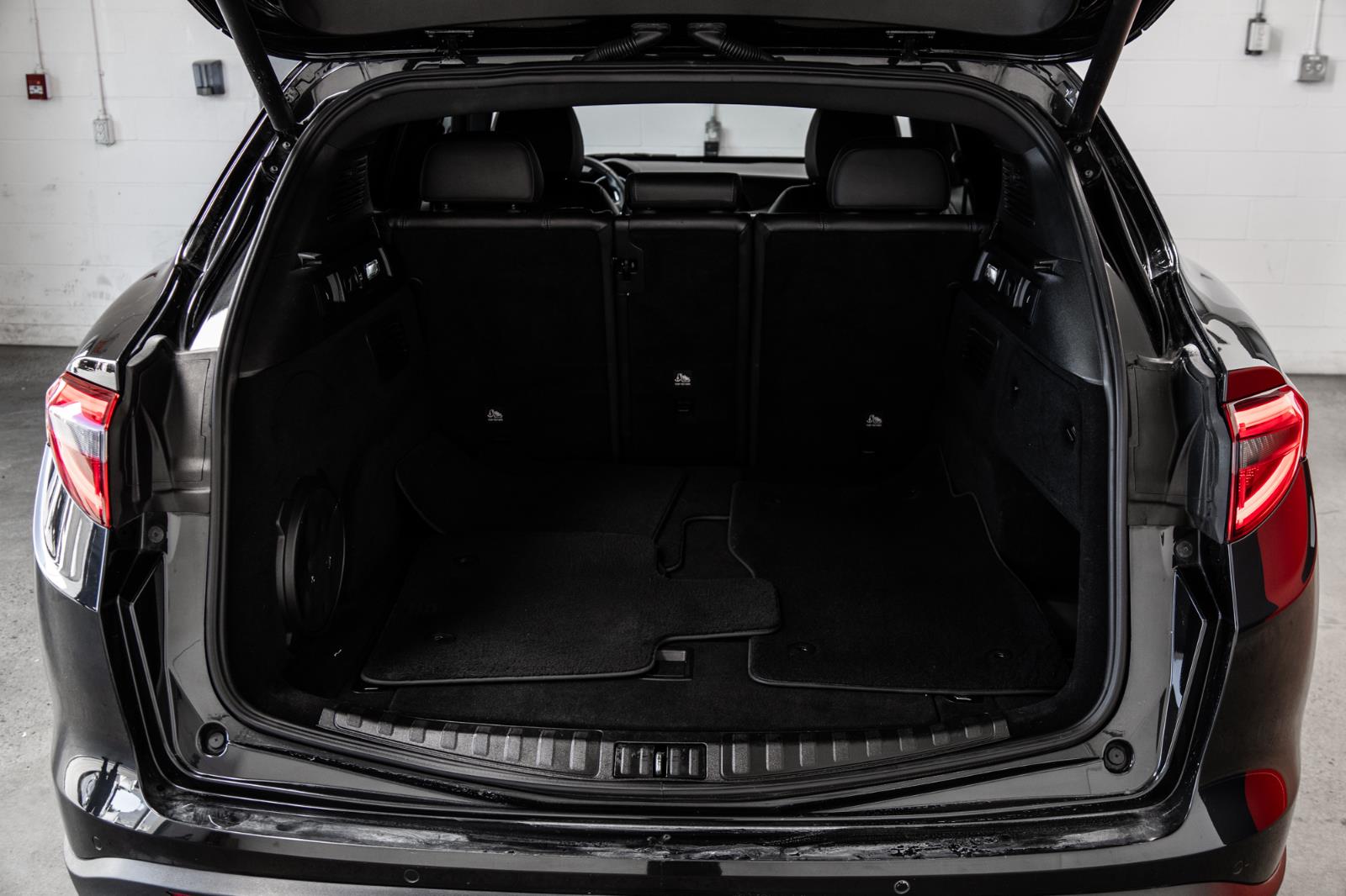 alfa romeo Stelvio 2018 - 20