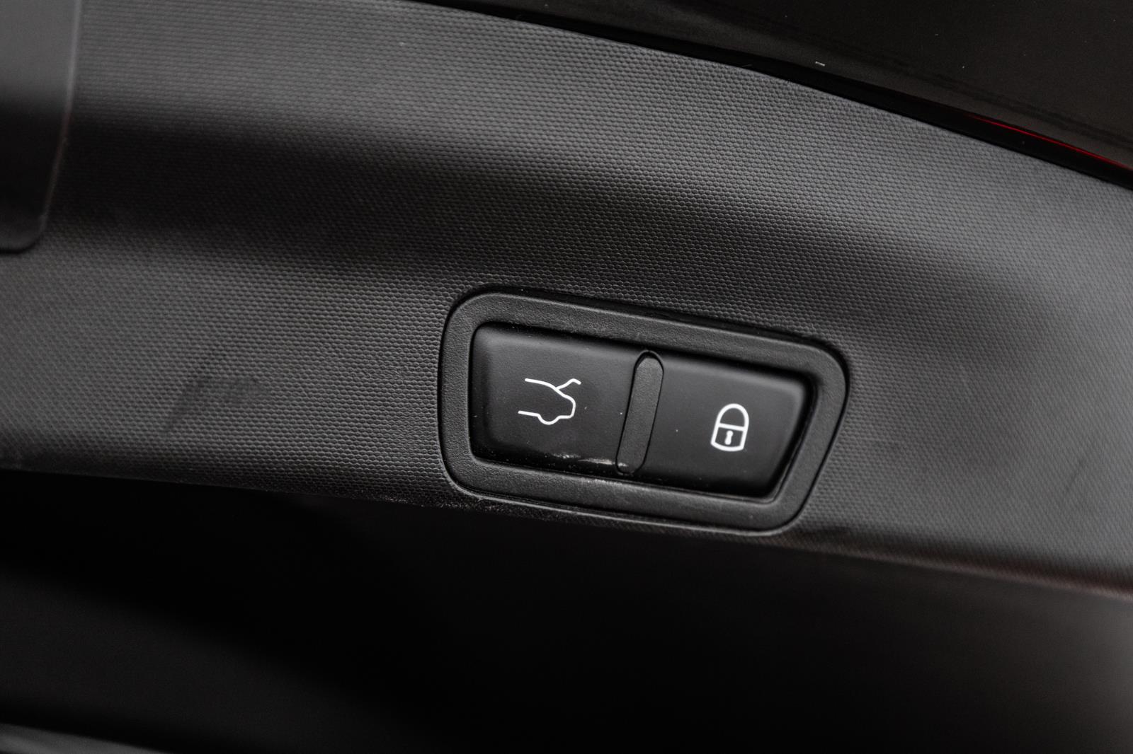 alfa romeo Stelvio 2018 - 21