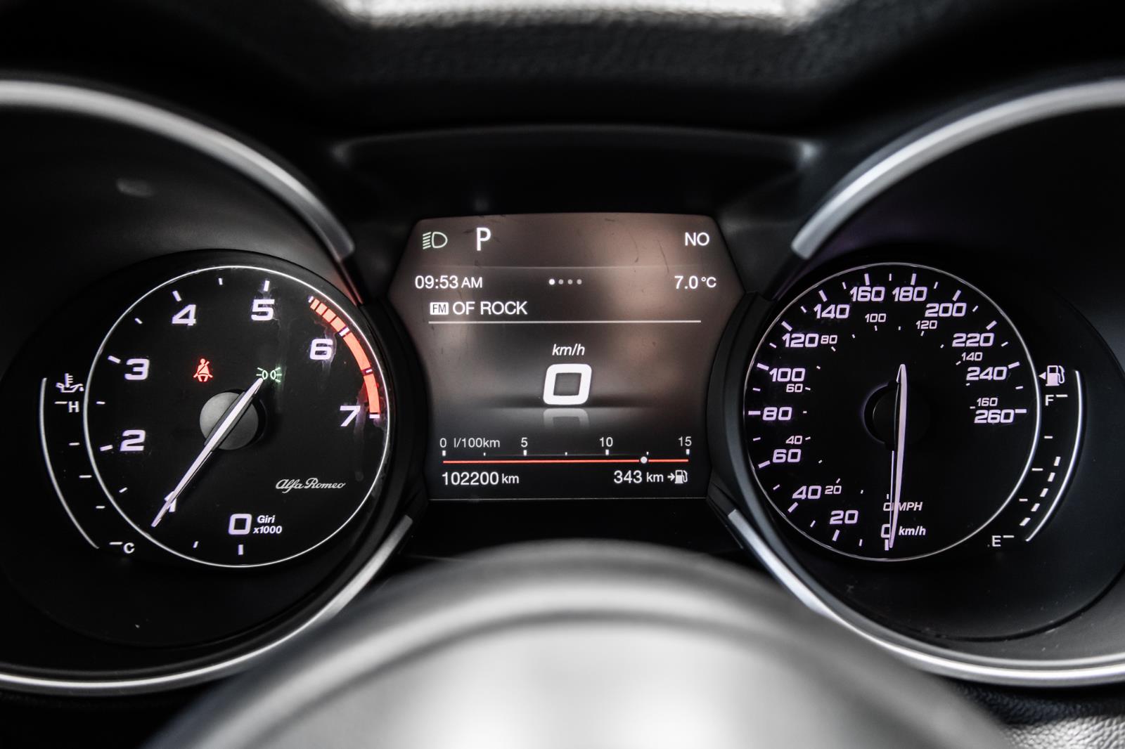 alfa romeo Stelvio 2018 - 27