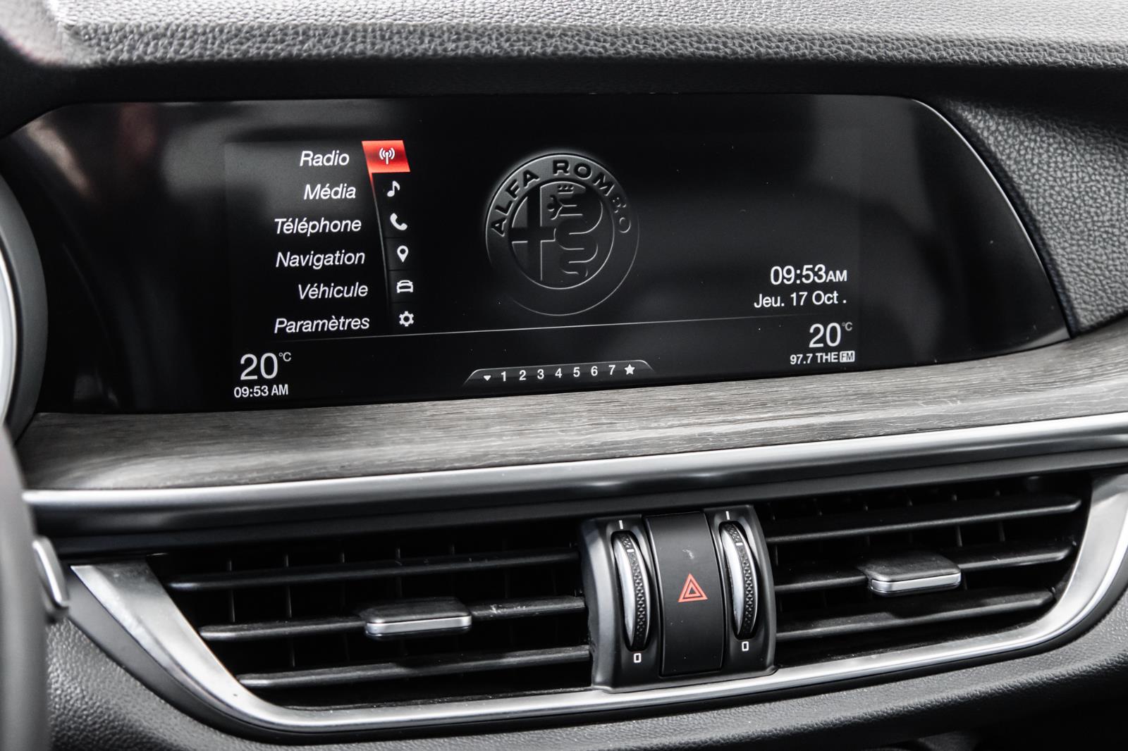 alfa romeo Stelvio 2018 - 32